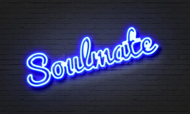 SOULMATE BEDA USIA